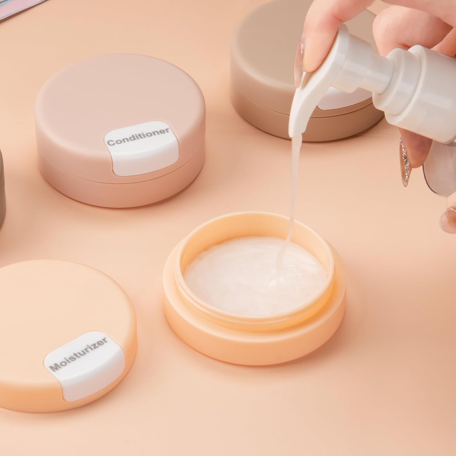 SnapVault – Magnetic Cosmetic Travel Container Set