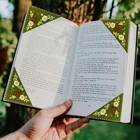 SeasonalSignature Stitch Clips Bookmarks marnetic