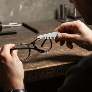 VisionEase – Professional Glasses Alignment Tool
