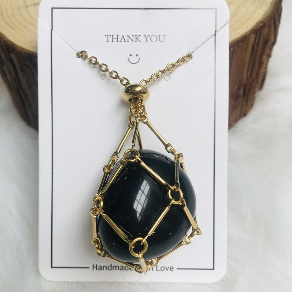 CrystalNest – Handmade Stone Holder Necklace