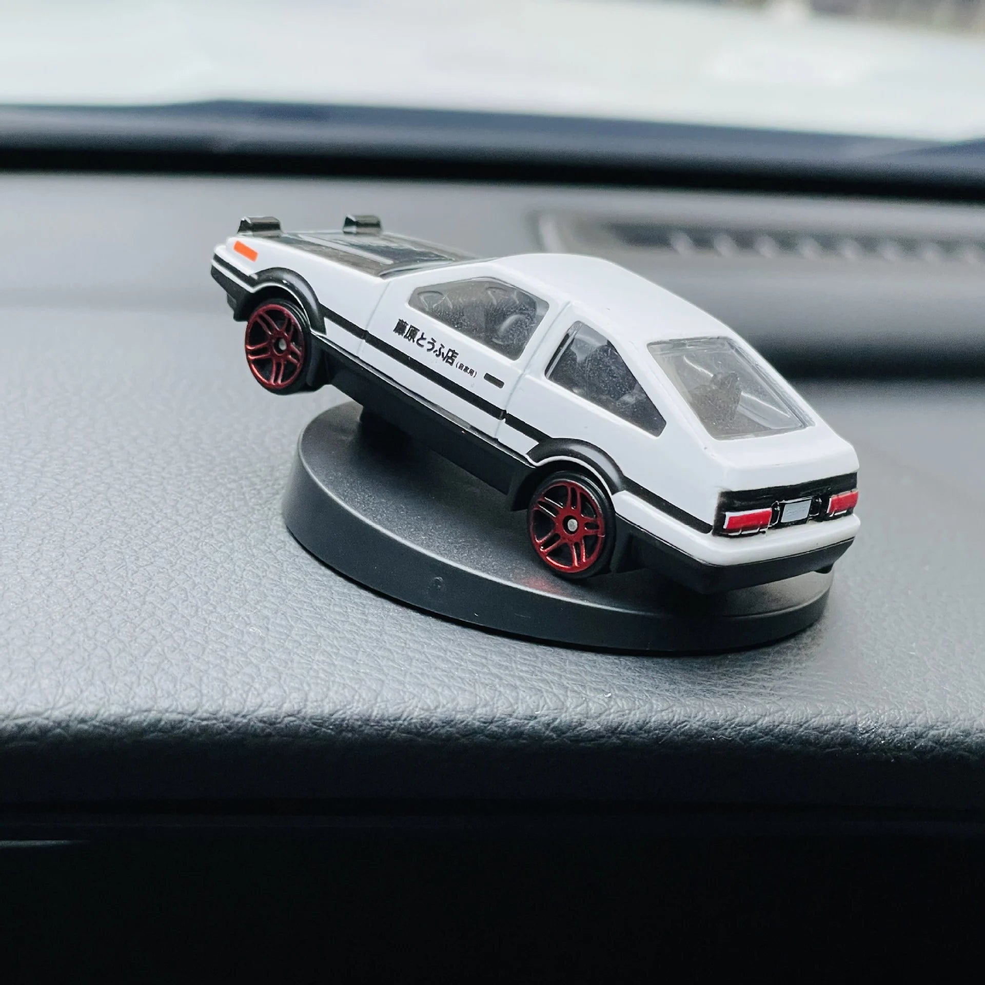 SpinMaster - AE86 Alloy Drifting Car Ornament