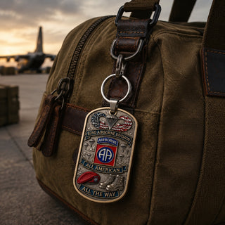 🪂U.S. Army 82nd Airborne Division Tribute Dog Tag Keychain（Gift box included）