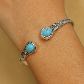 BohoCharm – Turquoise Statement Bangle