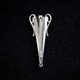 BloomBrooch  – Artistic Wearable Flower Holder Brooch