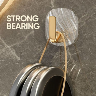 GoldGrip – Luxury Mini Hook for Elegant Hanging