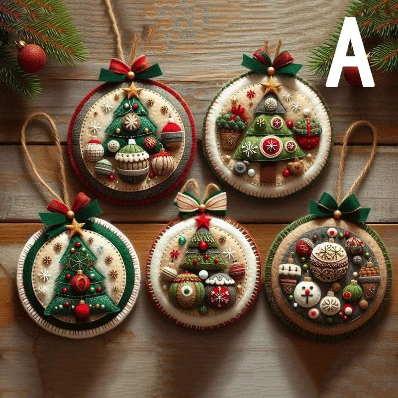 Feltique - Christmas Ornament Kit - Easy Handmade Décor for Any Home