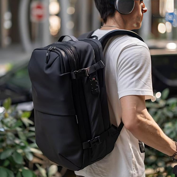 VoyagerX – Lightweight Airline-Ready Backpack