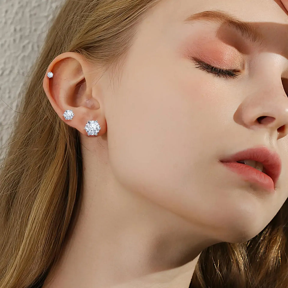 AuroraGem – Sparkling Moissanite Earrings