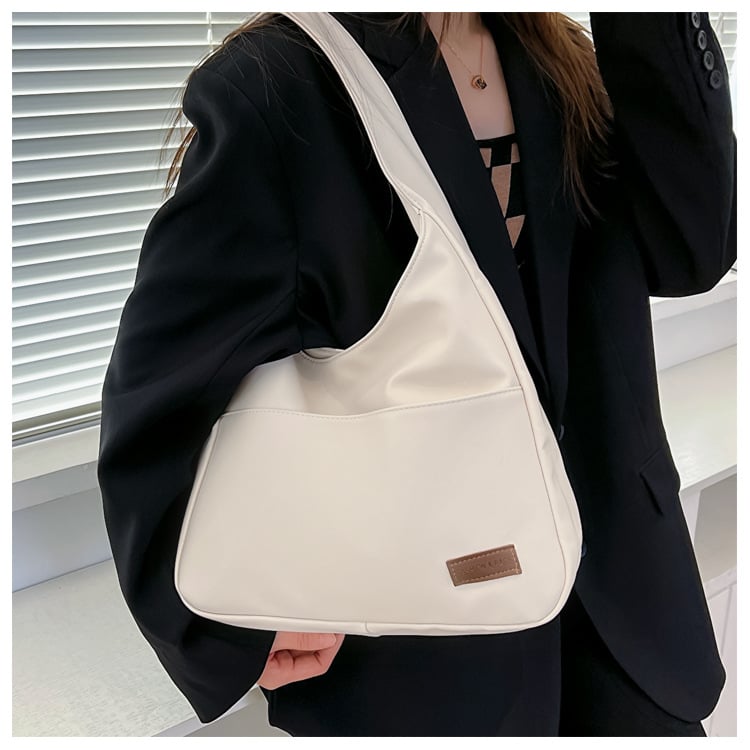 NovaTote – Minimal Leather Bag