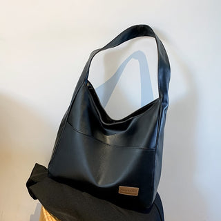 NovaTote – Minimal Leather Bag