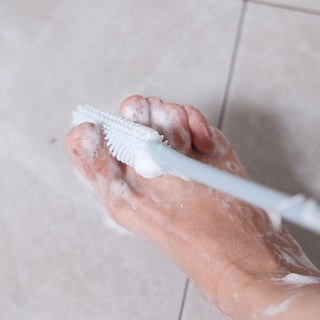 FlexiBrush – Easy Reach Toe Gap Brush