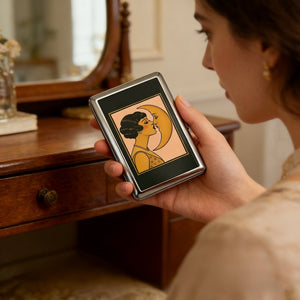 LuxeCipher – Premium RFID Card & Cash Holder
