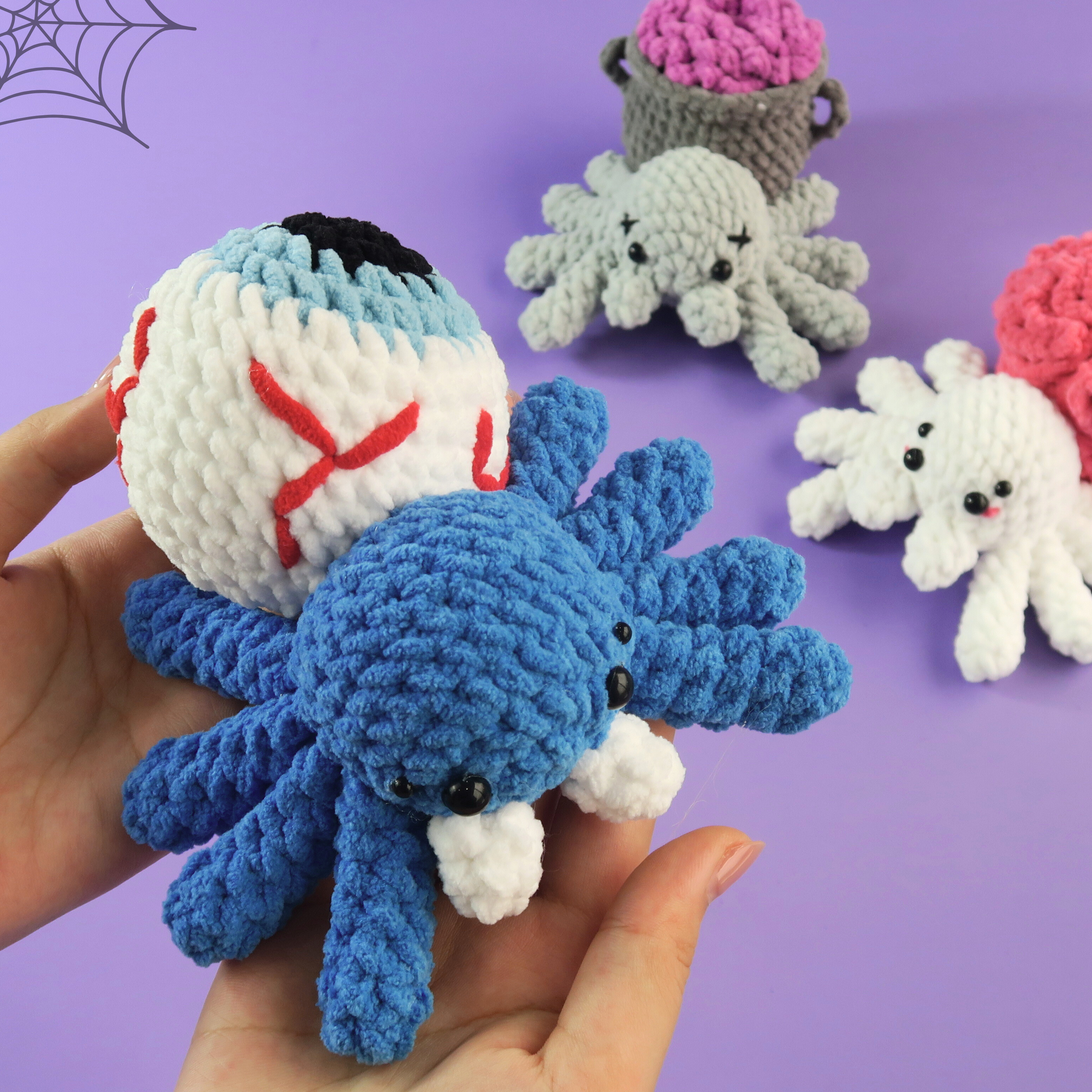 CreepyCrawl – Halloween Spider Crochet Set