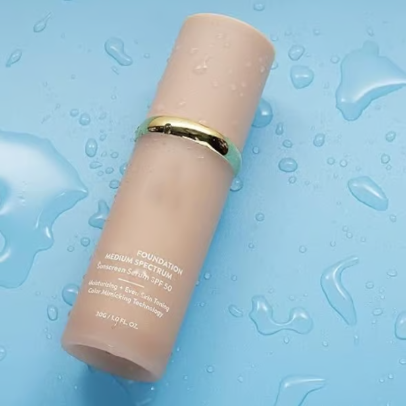 LumiBase – 4 in 1 Adaptive Tone Foundation