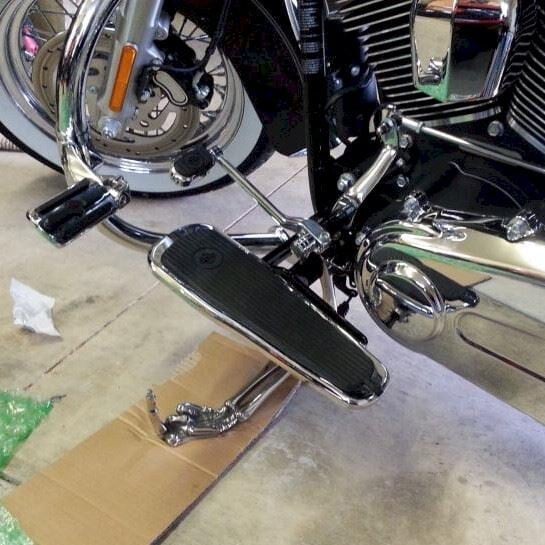 BoneFlip – Skeleton Hand Motorcycle Kickstand
