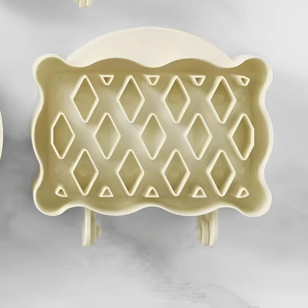 PieCharm Set - Create Delightful Autumn Pies in 3 Festive Shapes