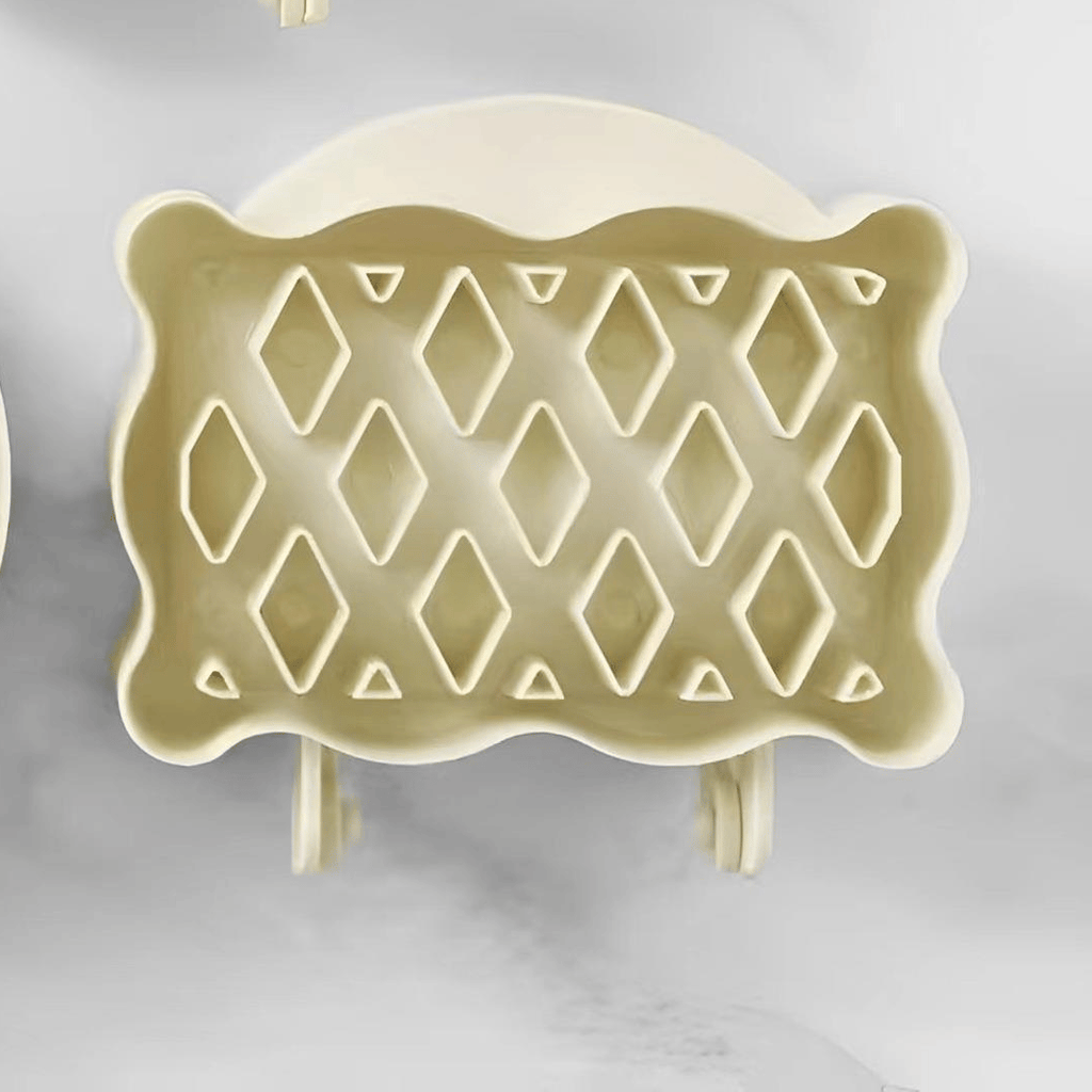 PieCharm Set - Create Delightful Autumn Pies in 3 Festive Shapes