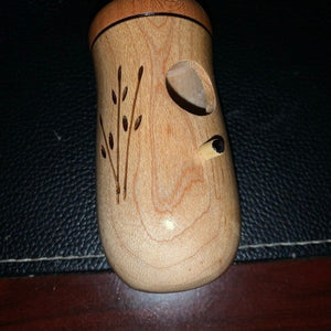 HummiNest – Wooden Hanging Hummingbird Feeder
