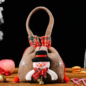 Love-Filled Christmas Doll Gift Bags marnetic
