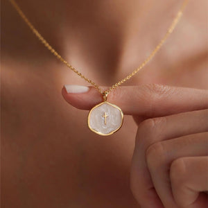 SereneFaith – Vintage Oval Cross Necklace