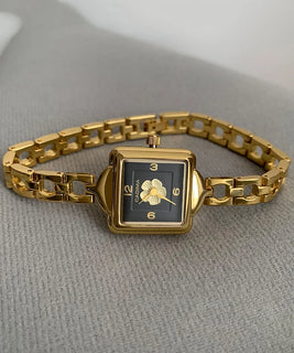 GoldenBloom – Camellia Square Dial Chain Watch