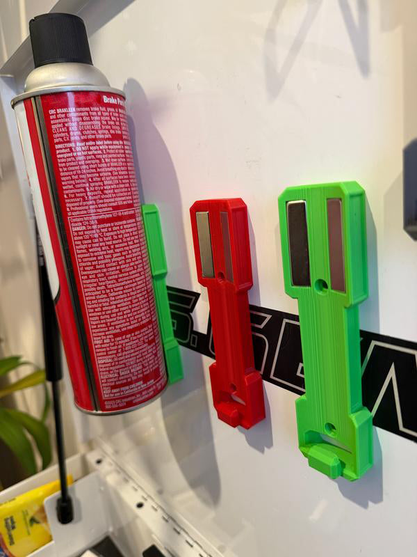 AeroGrip – Magnetic Spray Can Holder Set