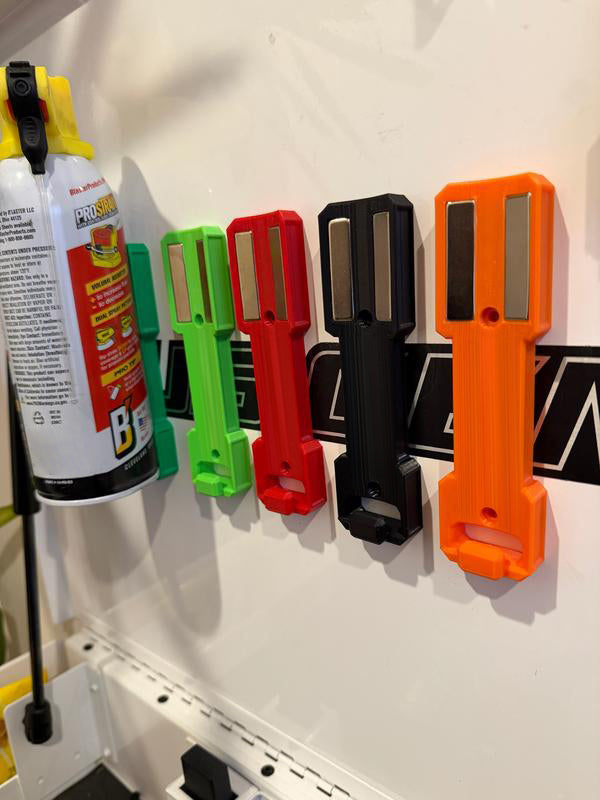 AeroGrip – Magnetic Spray Can Holder Set