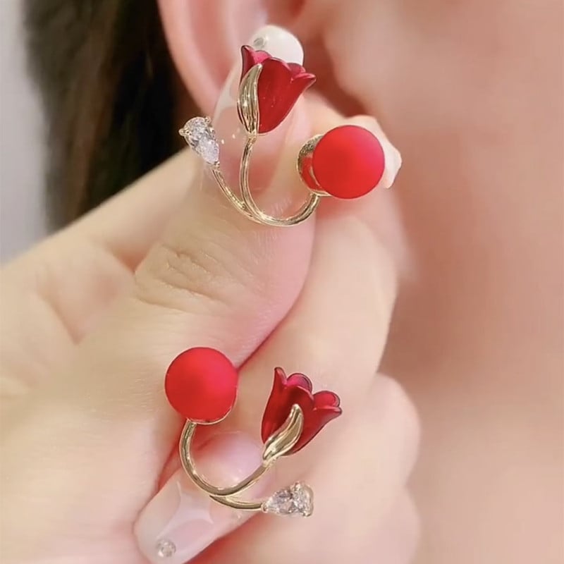 🌷$9.99🌷 - Stylish red tulip flower earrings