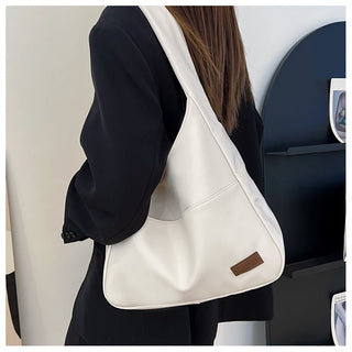 NovaTote – Minimal Leather Bag
