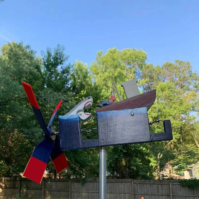 GardenArt -  Entertaining Garden Whirligig Decor