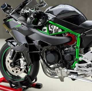 【Genuine】1:6 H2R motorcycle model with engine startup, throttle control, and exhaust spray simulation, ideal gift for men