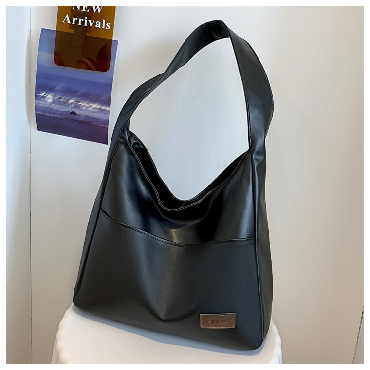 NovaTote – Minimal Leather Bag