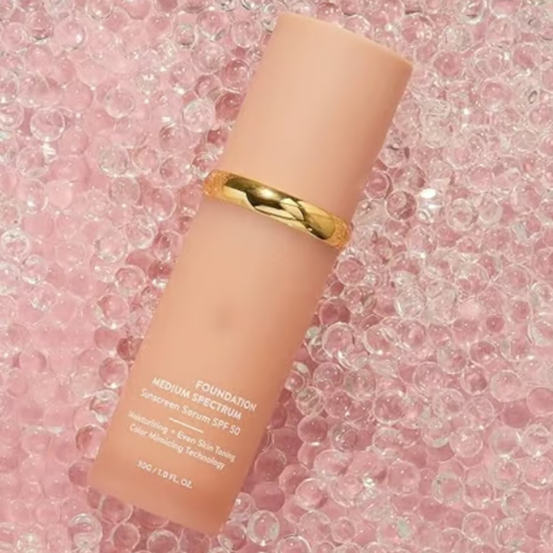 LumiBase – 4 in 1 Adaptive Tone Foundation