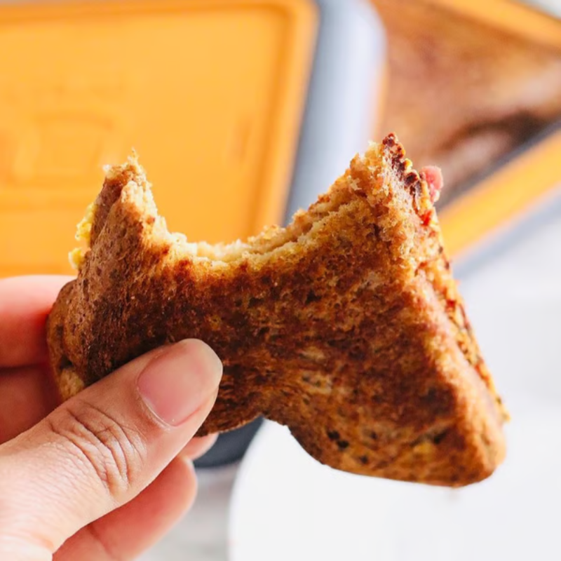 CrispMate – Microwave Toastie Sandwich Maker