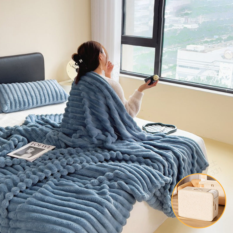 Plushéa - Supreme Soft Comfort Blanket