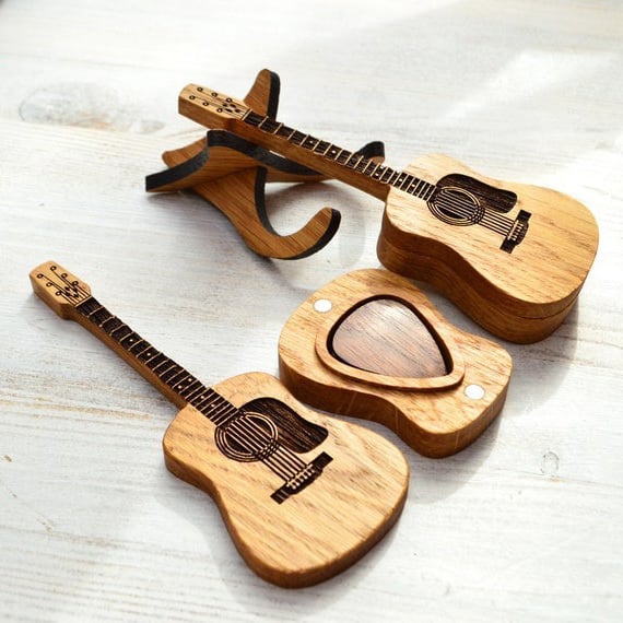 Wooden Guitar Pick Box With Stand marnetic