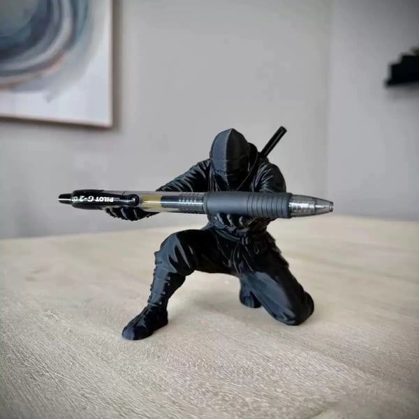 ShadowBlade – 3D  Samurai Pen Holder Desk Organizer