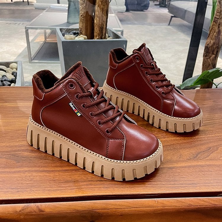 VeloraStep – Stylish Platform Boots