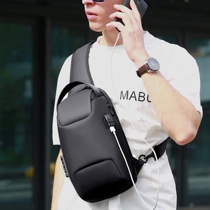 NomadLock - Waterproof Sling Backpack