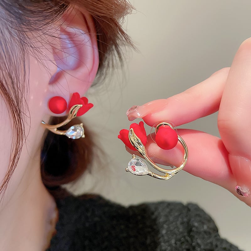 🌷$9.99🌷 - Stylish red tulip flower earrings