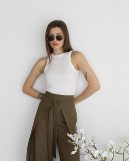 StrapLuxe – Women’s Solid Color Strappy Trousers