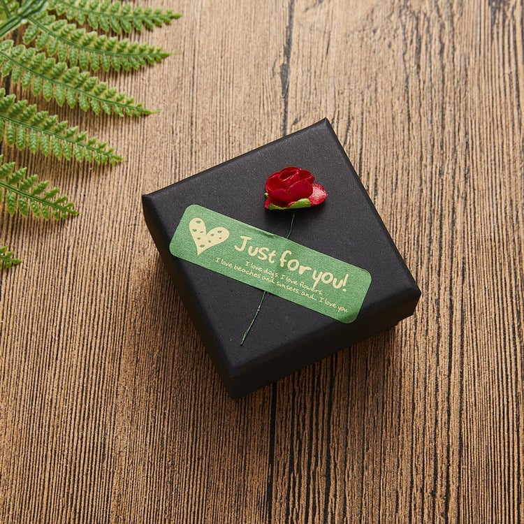 HeartCarry – Handcrafted Pewter Pocket Token