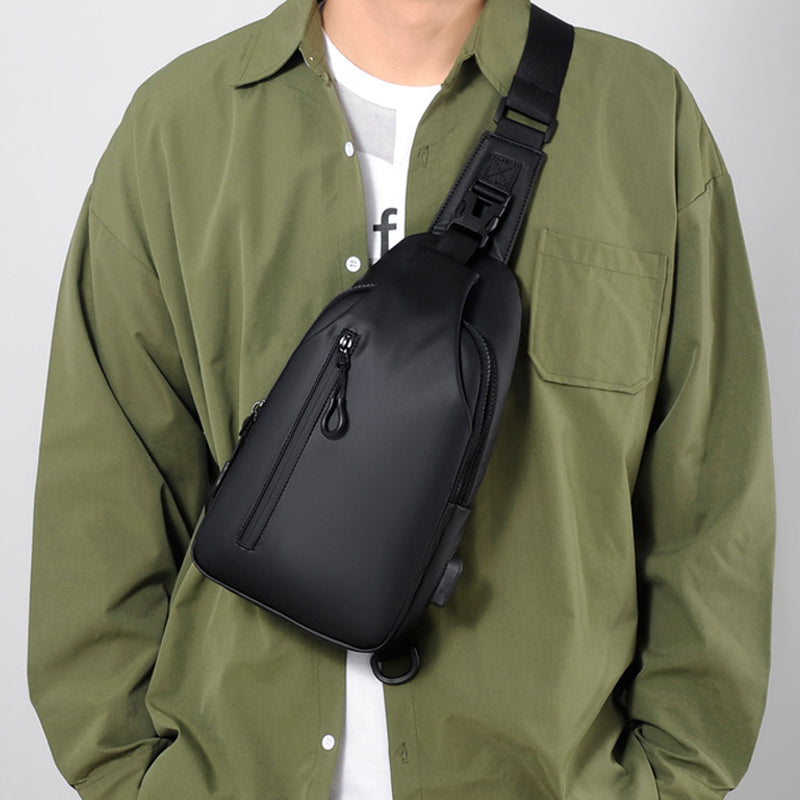AquaCarry – Men’s Waterproof Shoulder Bag