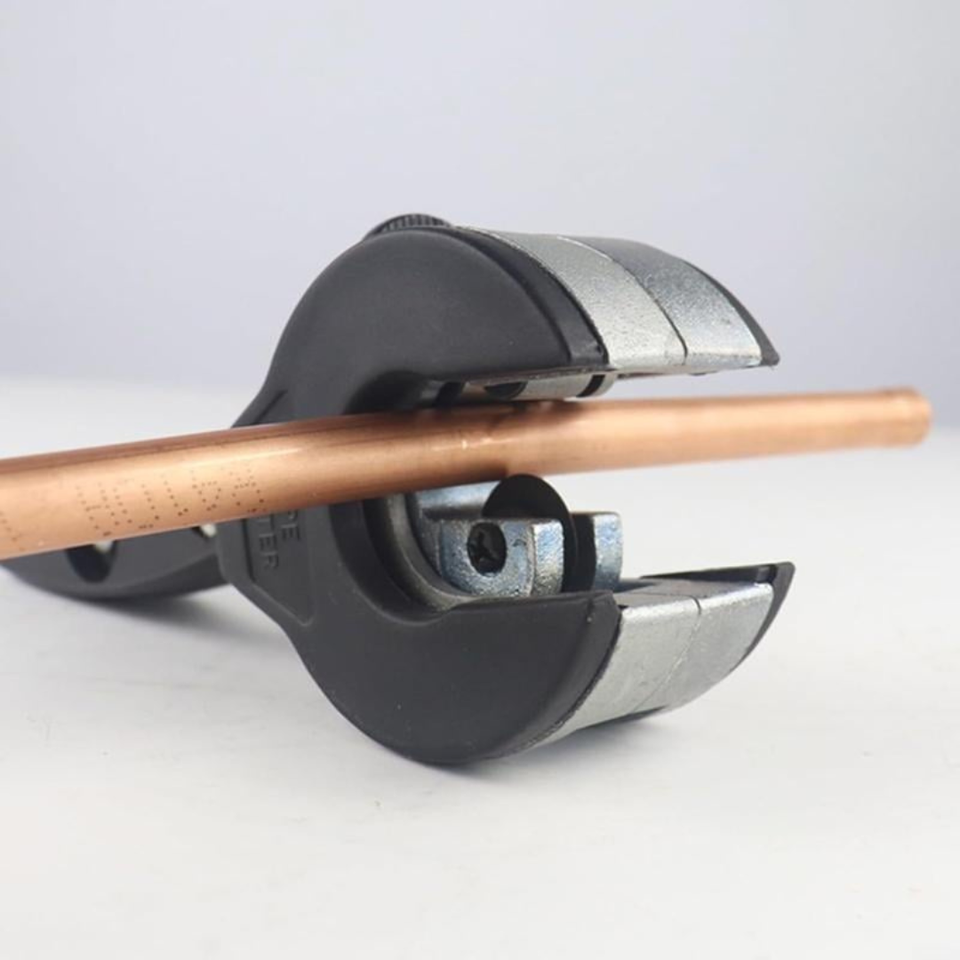HandySlice - Compact Pipe Cutter for DIY & Professionals