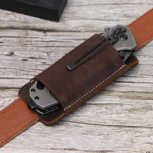 BladeHaven – Retro Leather Belt Scabbard