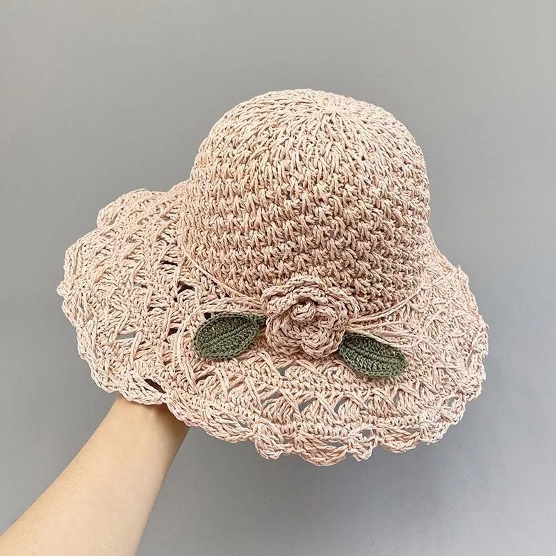 SunFlair – Elegant Ruffled Straw Hat