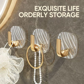 GoldGrip – Luxury Mini Hook for Elegant Hanging