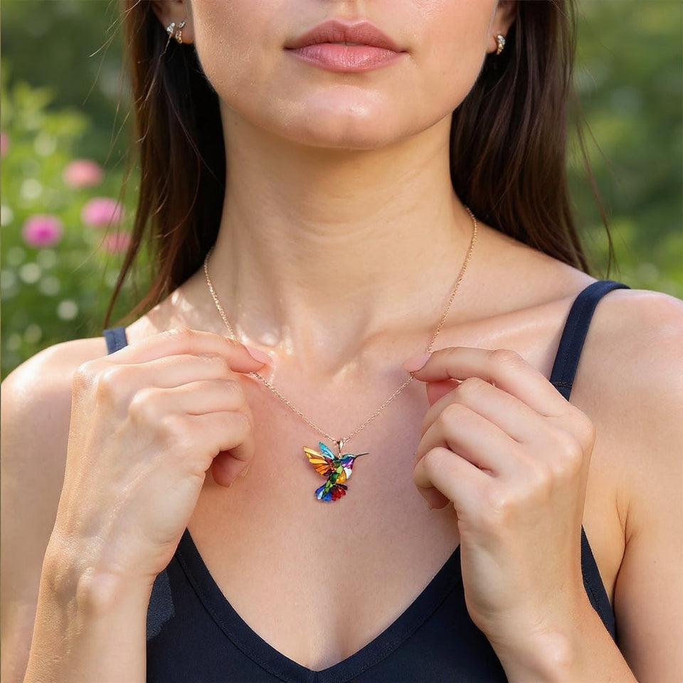 LumiBird – Elegant Hummingbird Necklace