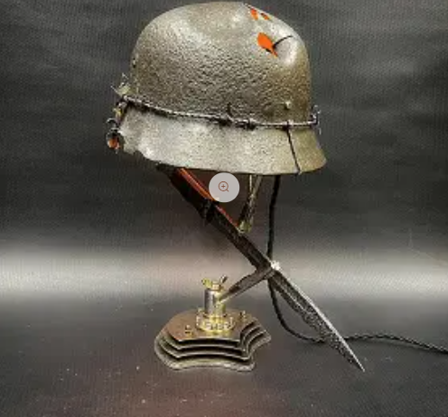 Heritage Luminary - Stahlhelm Helmet Table Lamp marnetic