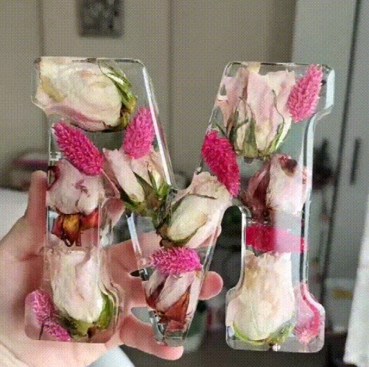 PetalAura – Dreamy Handmade Flower Lamp